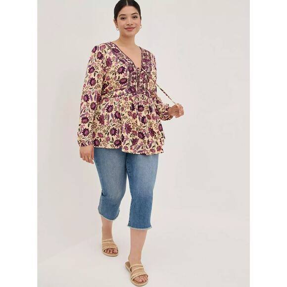 Torrid Babydoll Rayon Crepe Embroidered Lace Up Top Floral Womens Plus Size 2 2X - Picture 13 of 13